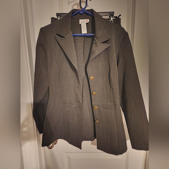Scarlett Other - Womens suit with skirt and jacket. Size 7/8. Great condition.